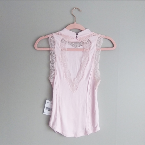 NWT Ballet Pink Lace High Neck Open Back Tank - Picture 4 of 6